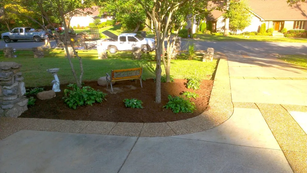 Custom yard cleanup service in Hendersonville, TN - Major League Landscapes