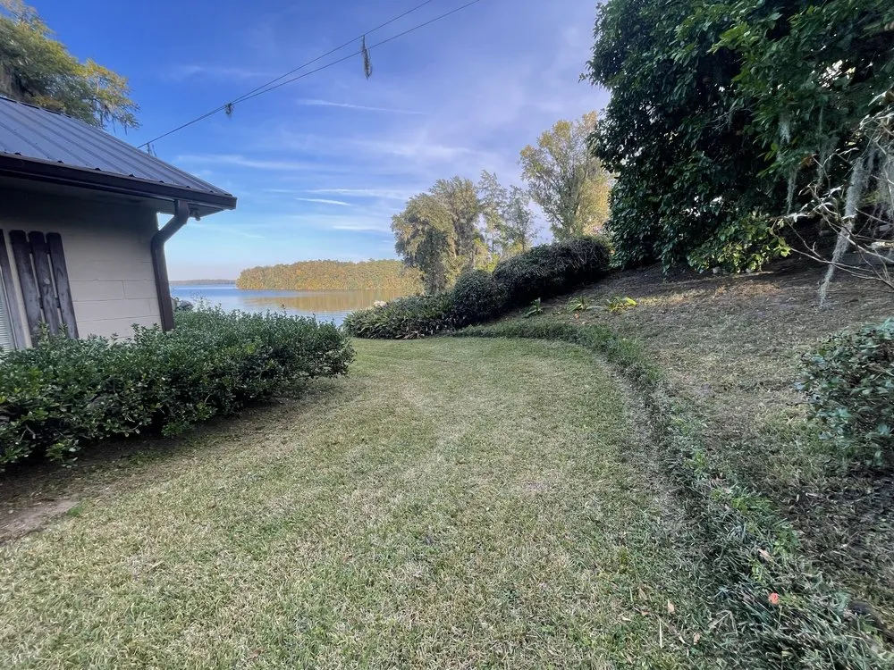 Reliable lawn mowing service in Havana, FL by Major Roots