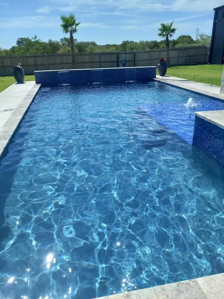 Top-rated yard cleanup service in Hutto, TX by Major Services