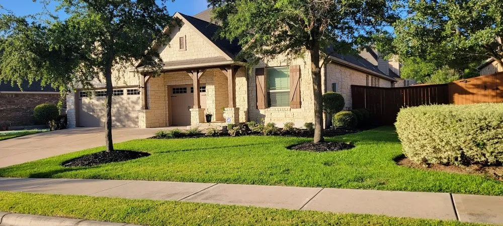 Reliable landscape design in Hutto, TX - Major Services