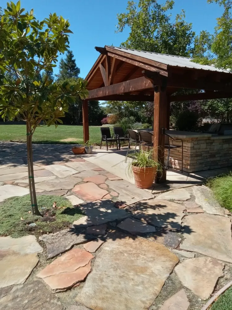 Affordable garden landscaping for homes in TRACY, CA by Majors Concrete And Landscape