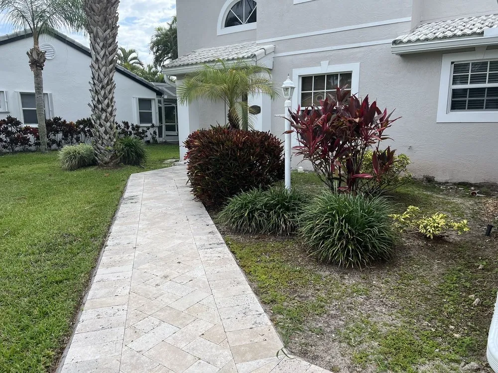 Expert outdoor landscaping in Pompano Beach, FL - MAK Landscaping