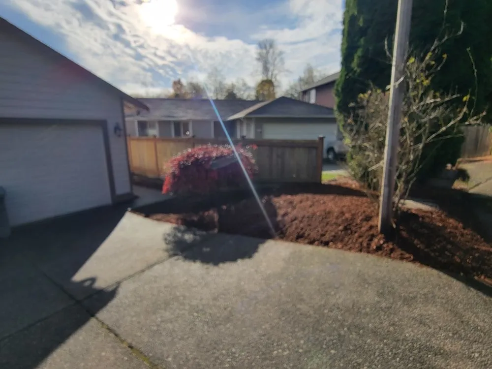 Top-rated landscaping services in lynnwood, WA - Makeover Landscape and Construction