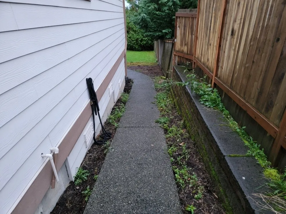 Top-rated lawn mowing service near you across lynnwood, WA - Makeover Landscape and Construction