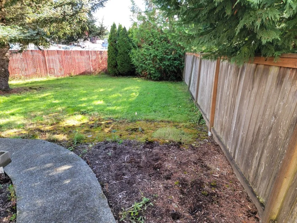 Custom garden landscaping in lynnwood, WA by Makeover Landscape and Construction