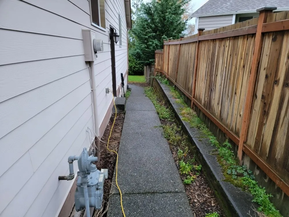 Professional lawn mowing service in lynnwood, WA by Makeover Landscape and Construction