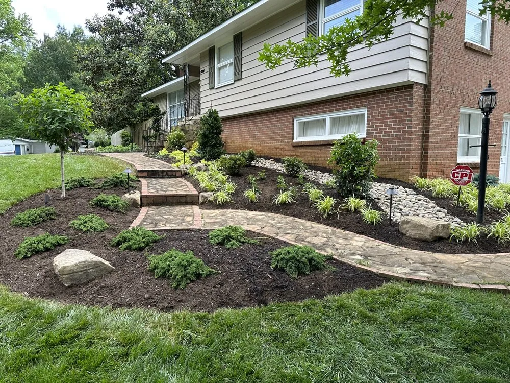 Affordable lawn mowing service experts serving Harrisburg, NC - Makeover My Yard