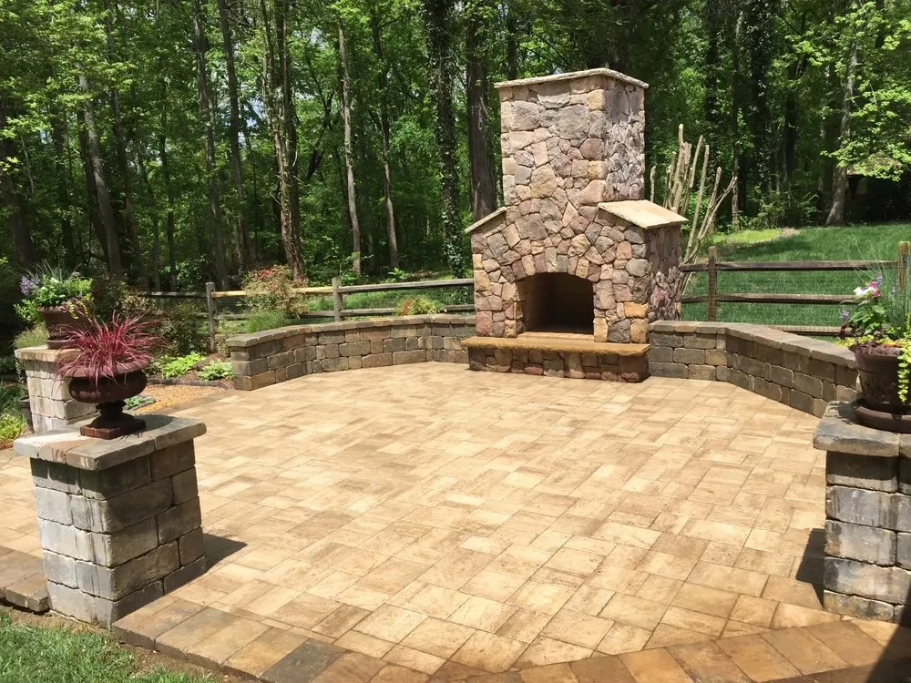 Top-rated garden landscaping for year-round maintenance in Harrisburg, NC by Makeover My Yard