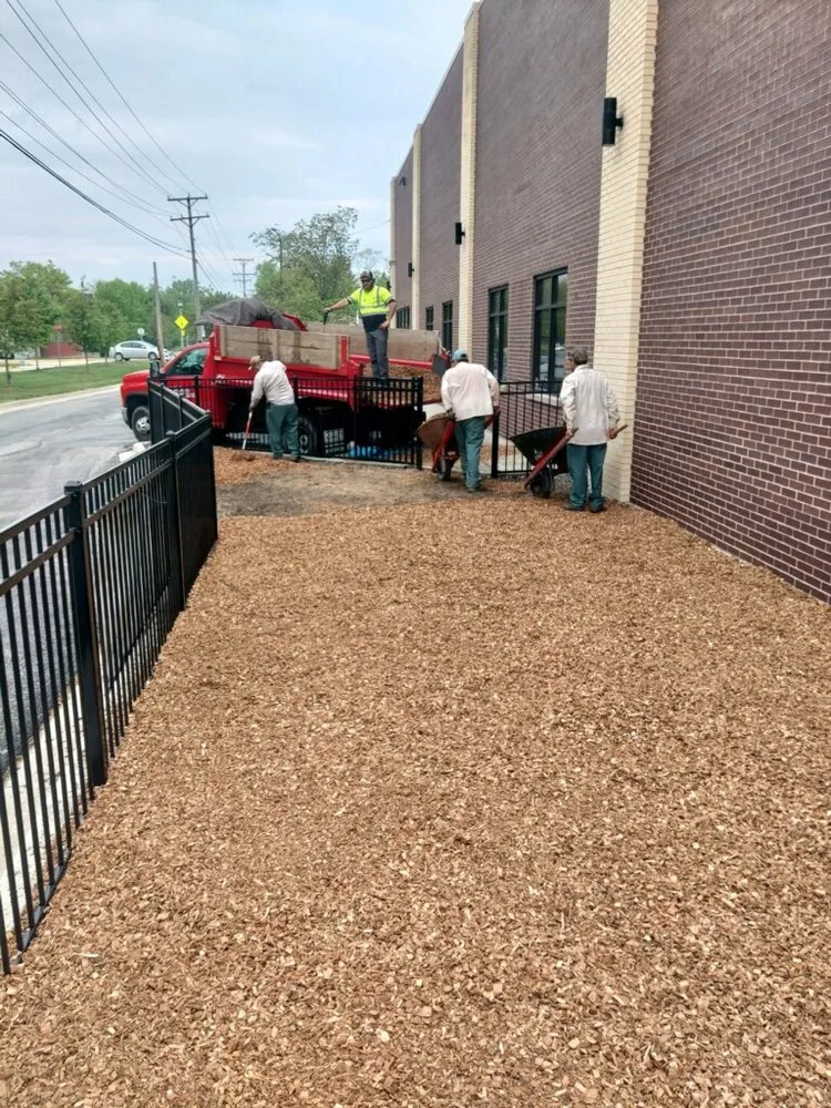 Professional landscape installation in Roselle, IL - Makers Maintenance