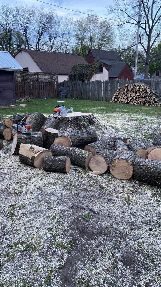 Affordable lawn care service with custom design across Fort Wayne, IN - Making The Cut