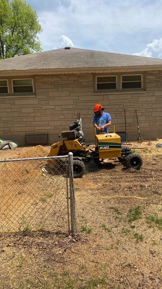 Reliable landscaping services in Fort Wayne, IN by Making The Cut