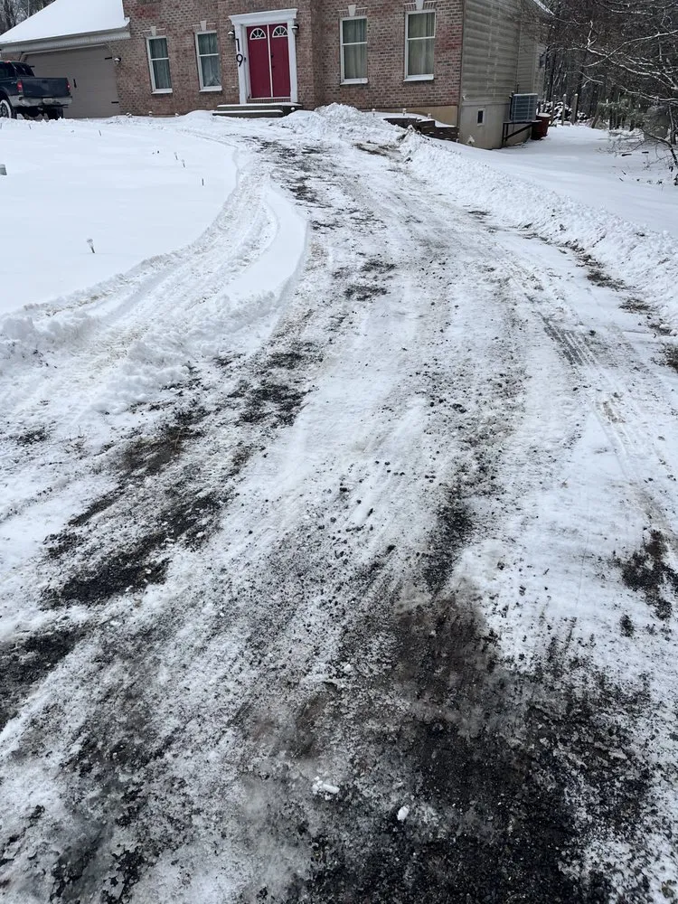 Top-rated yard maintenance in East Stroudsburg, PA by Malachi’s Keystone Lawncare