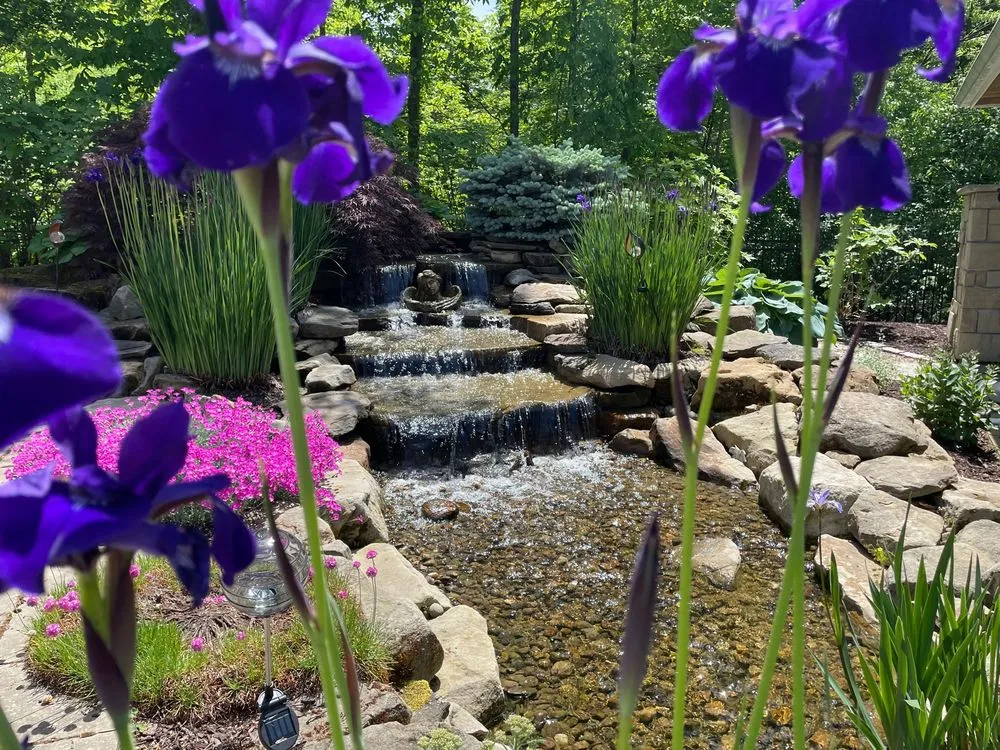 Expert lawn mowing service in Brecksville, OH - Malaga Designs