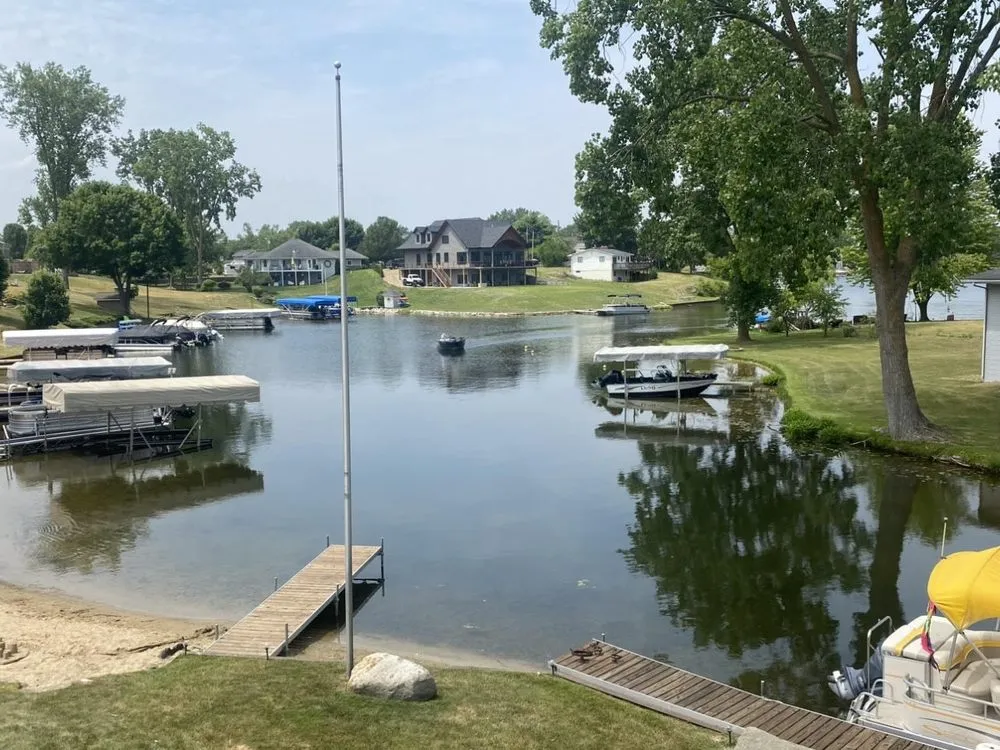 Reliable landscaping services experts serving Somerset, MI - Malaki Seasonal Services