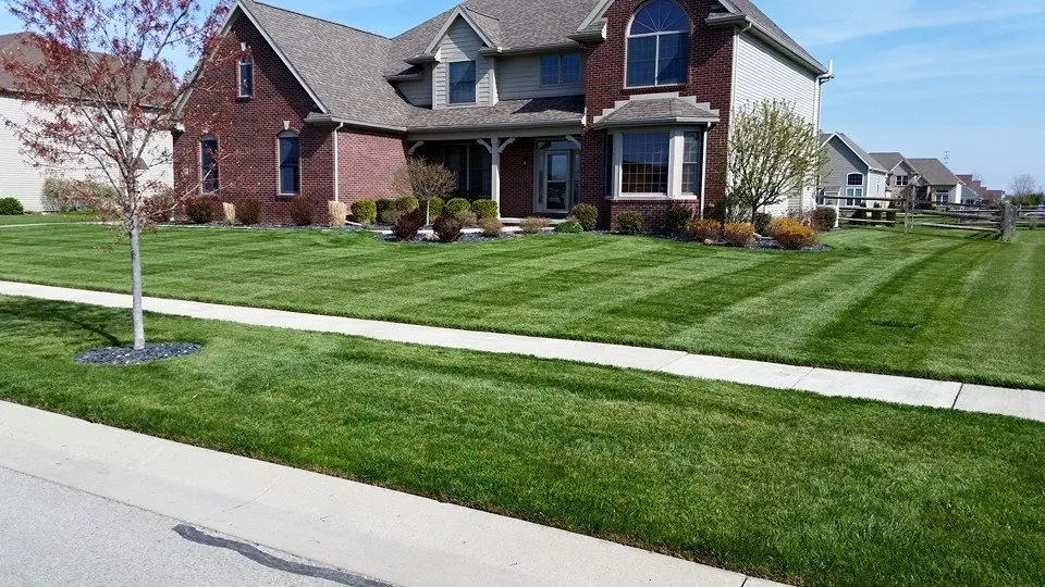 Top-rated lawn mowing service in Waterville, OH - Malczewski Lawn Service & Snow Removal