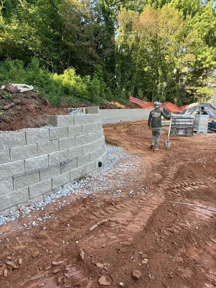 Professional lawn mowing service in Atlanta, GA - Maldonado Landscape & Maintenance