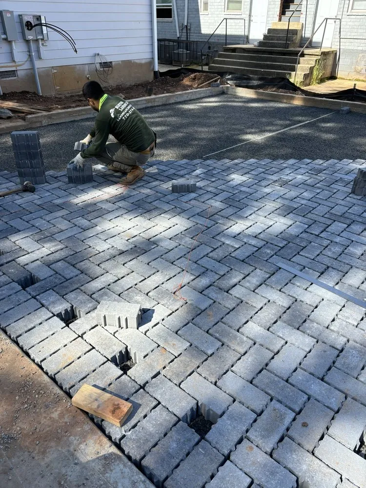 Reliable lawn mowing service in Atlanta, GA - Maldonado Landscape & Maintenance