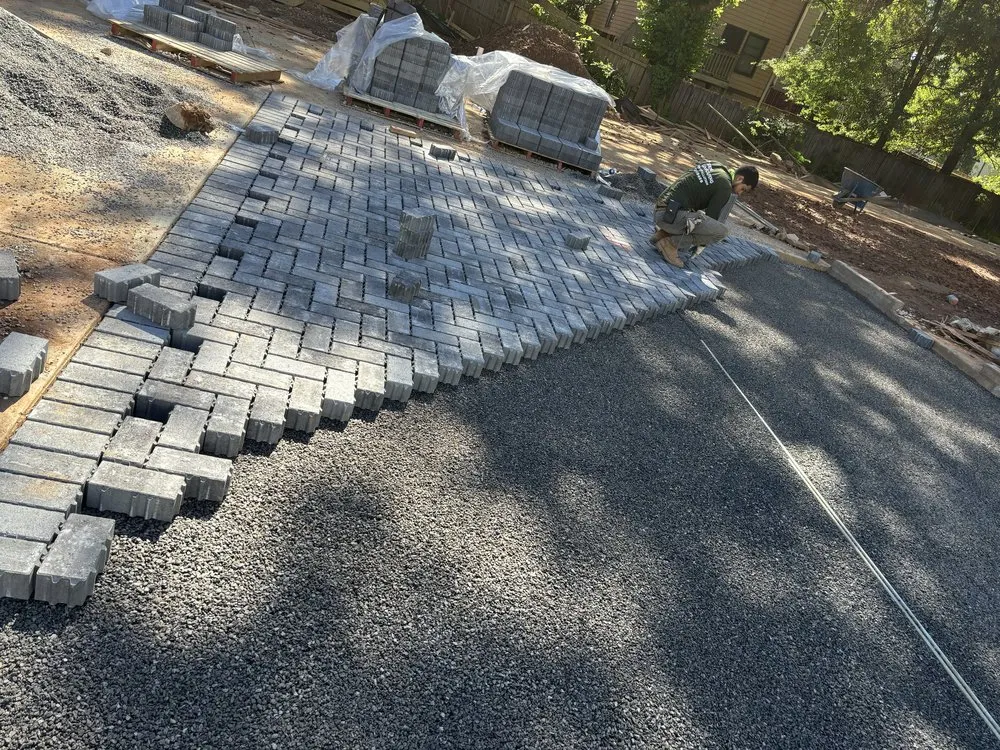 Professional yard maintenance experts serving Atlanta, GA - Maldonado Landscape & Maintenance