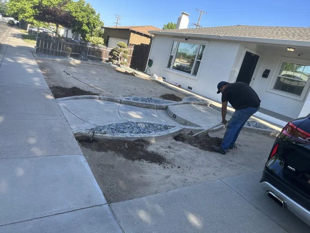 Custom garden landscaping with custom design in Ceres, CA by Maldonado Landscaping