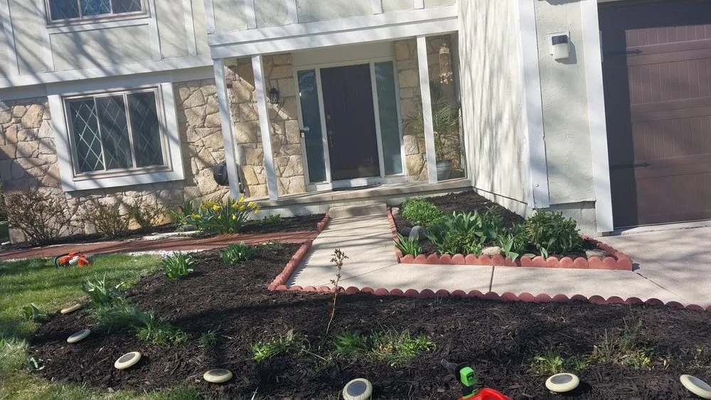 Top-rated lawn mowing service experts serving Columbus, OH - Maldonado Landscaping