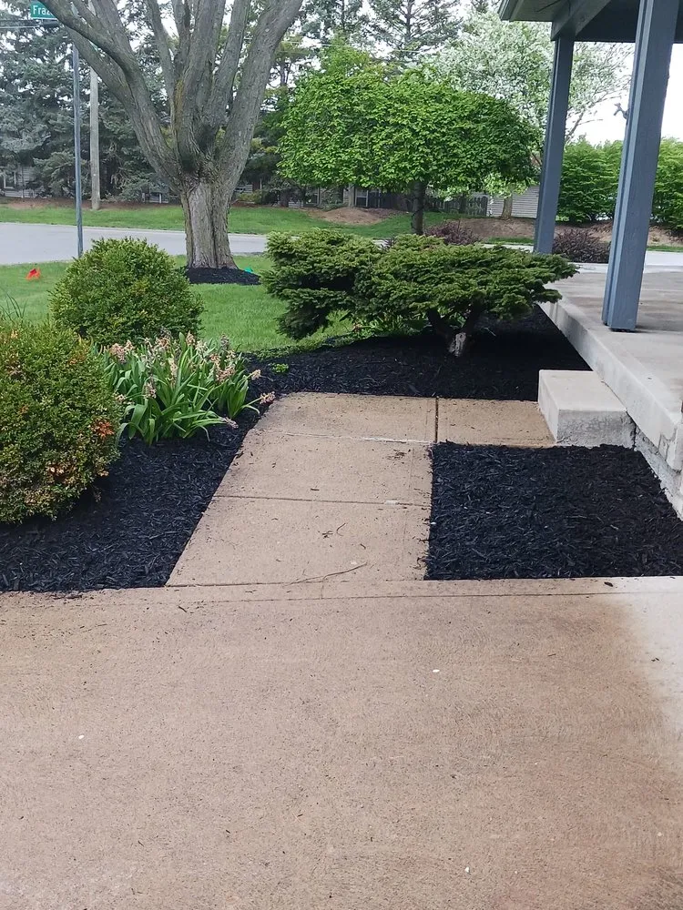 Professional outdoor landscaping experts serving Columbus, OH - Maldonado Landscaping