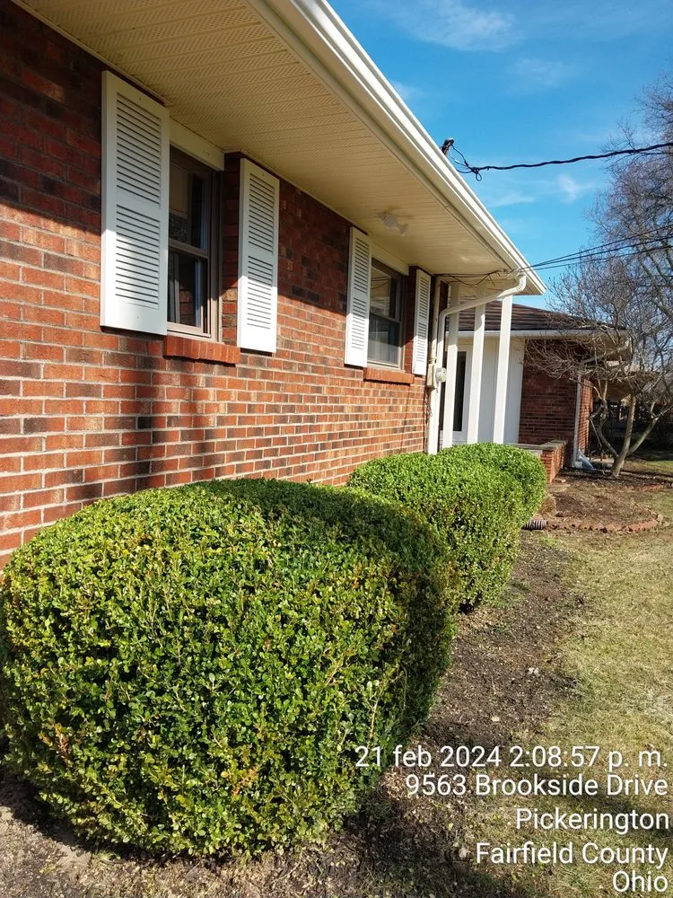 Top-rated lawn mowing service for homes across Columbus, OH - Maldonado Landscaping