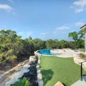 Expert yard cleanup service in San Antonio, TX by Maldonado Nursery & Landscaping