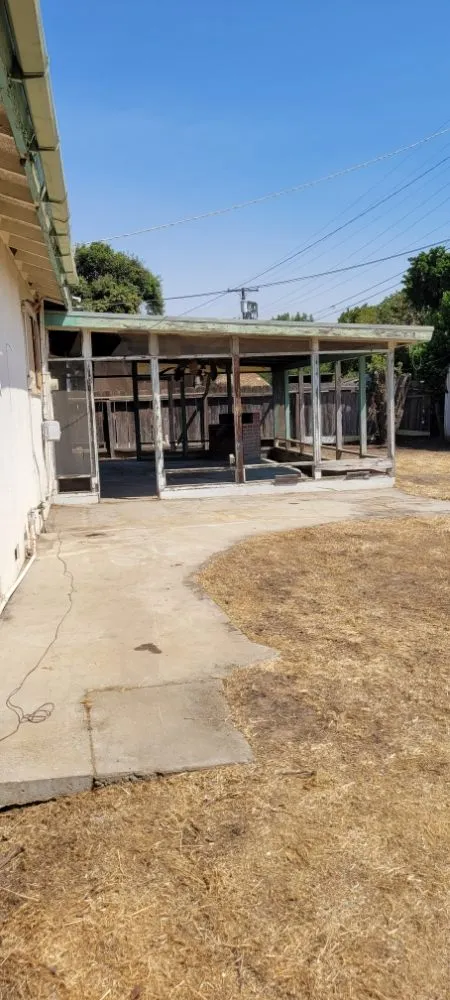 Local residential landscaping experts serving Modesto, CA - Maldonado's Junk Removal & Hauling