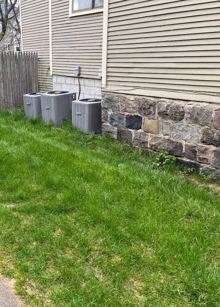 Custom residential landscaping experts serving Lake Odessa, MI - Maley’s Lawn and Snow Works