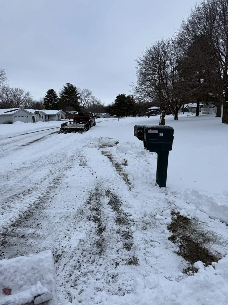 Local yard maintenance experts serving Sherman, IL - Malik & Sons Lawn&Snow Care