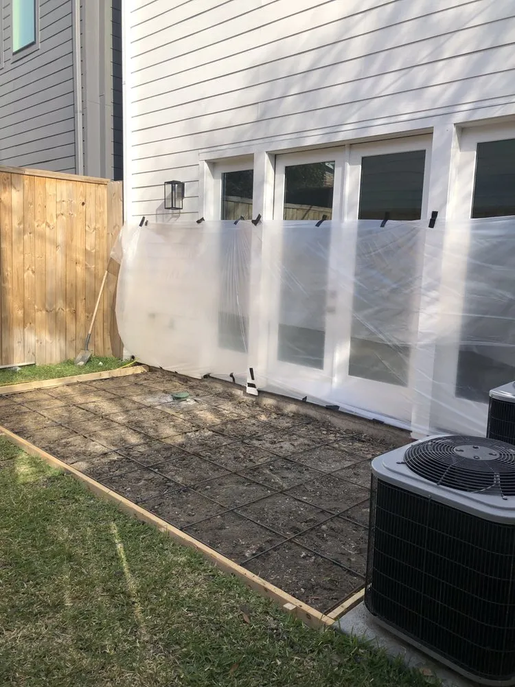 Expert outdoor landscaping in Houston, TX by Malik landscape & design