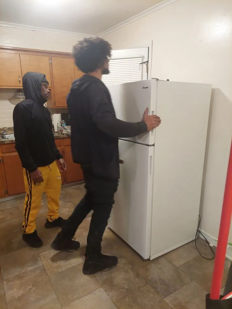 Custom landscaping services in Toledo, OH - Maliks Moving & Cleanup Services