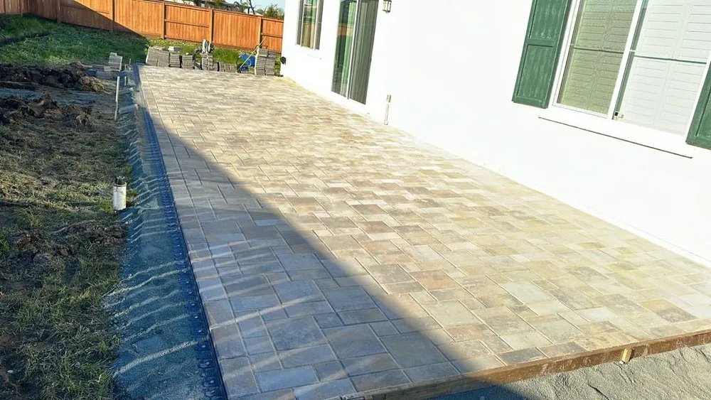 Trusted yard maintenance with custom design across Sacramento, CA - Maluria Concrete and Landscaping