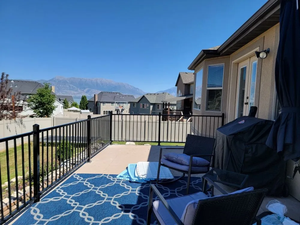 Professional yard cleanup service in Lehi, UT - Mammoth Fence