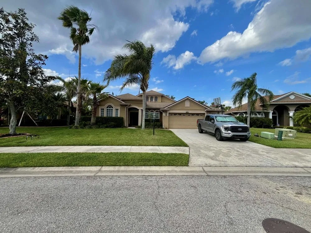 Local yard maintenance in Palmetto, FL by Mammothscape