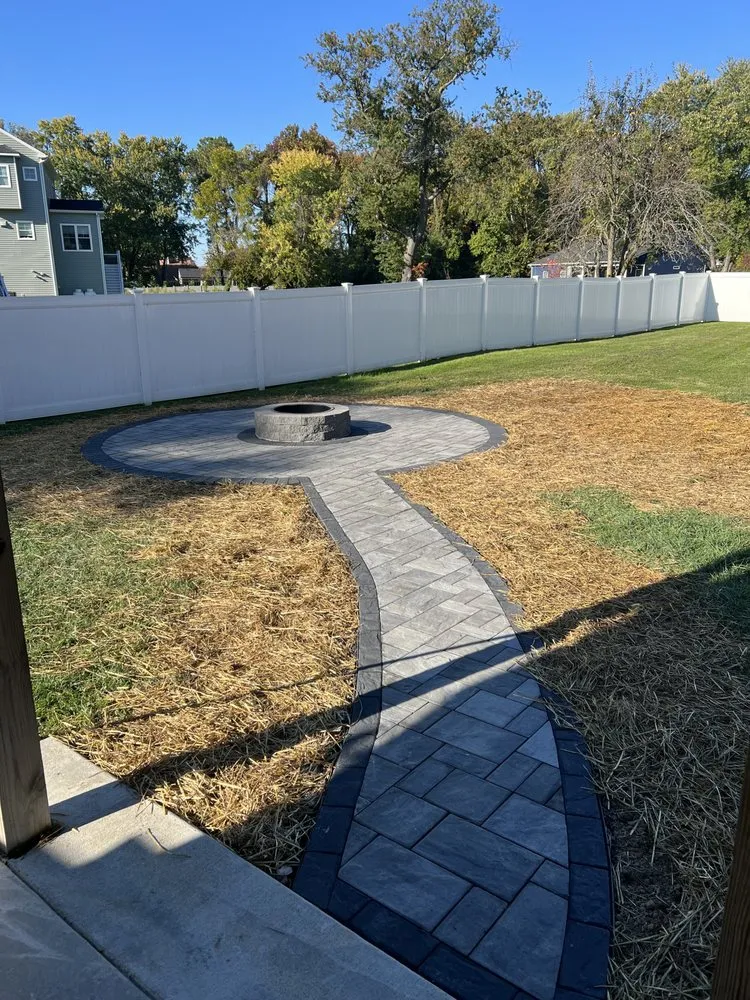 Custom lawn mowing service in GLEN ARM, MD - MAN ENTERPRISES