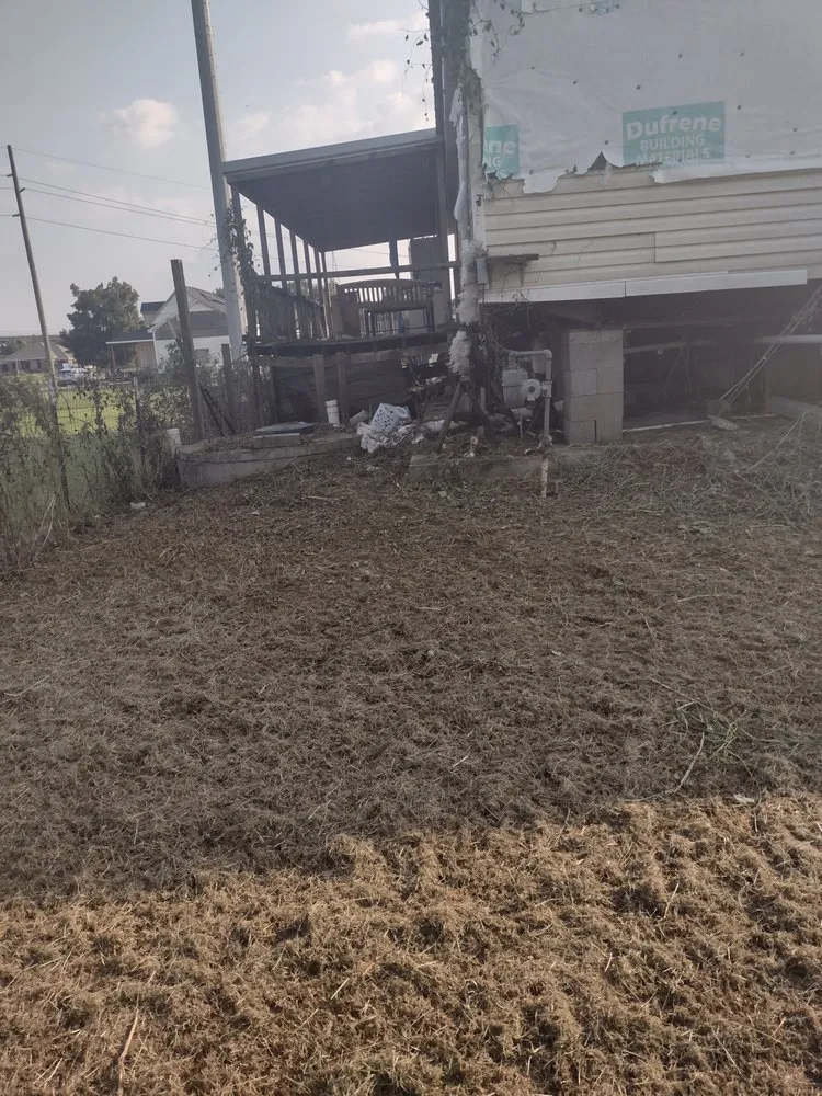 Affordable lawn mowing service for homes across Golden Meadow, LA - Man N Mo