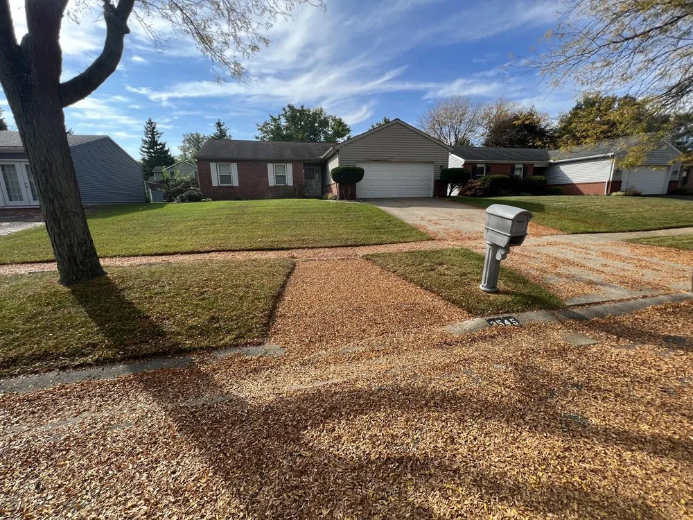 Top-rated lawn mowing service experts serving Toledo, OH - Man of Many Hats