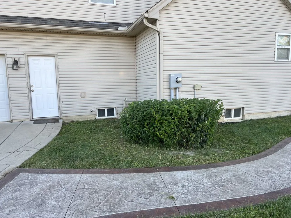 Trusted residential landscaping in Toledo, OH - Man of Many Hats