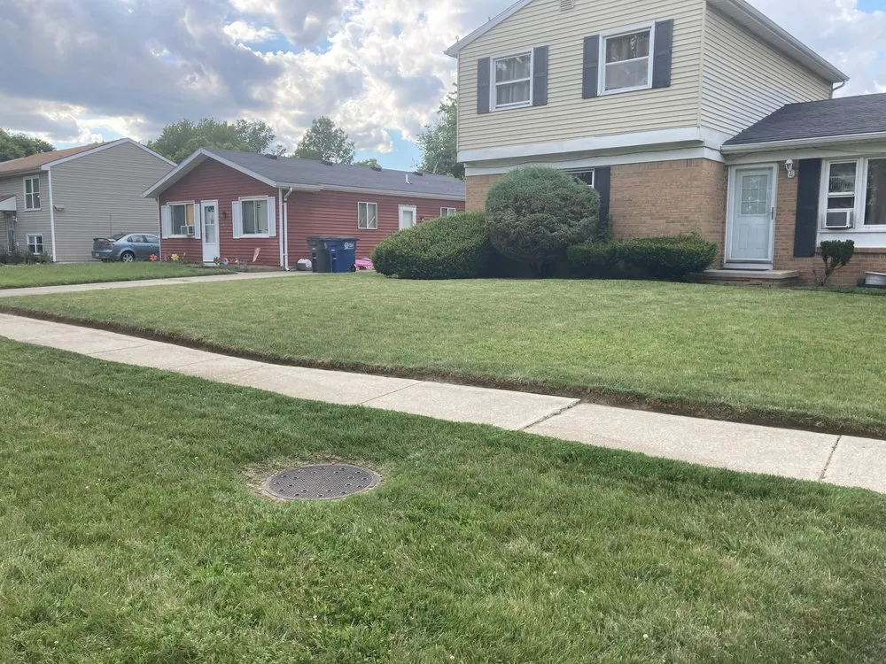 Custom outdoor landscaping near you across Toledo, OH - Man of Many Hats