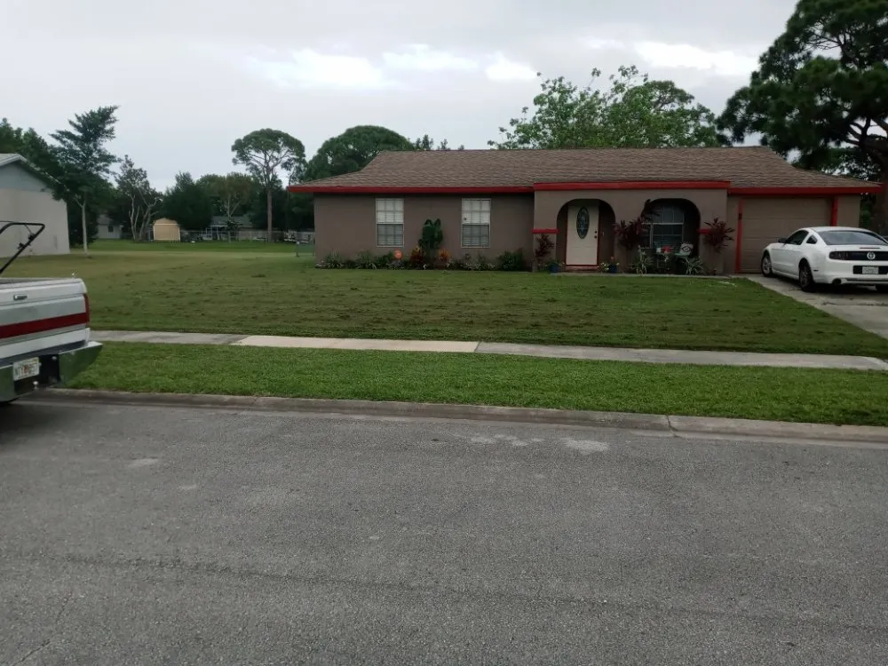 Reliable yard cleanup service experts serving Palm Bay, FL - Man Truck Lawn Care