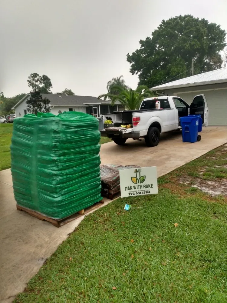 Top-rated yard maintenance for homes in Sebastian, FL by Man With Rake