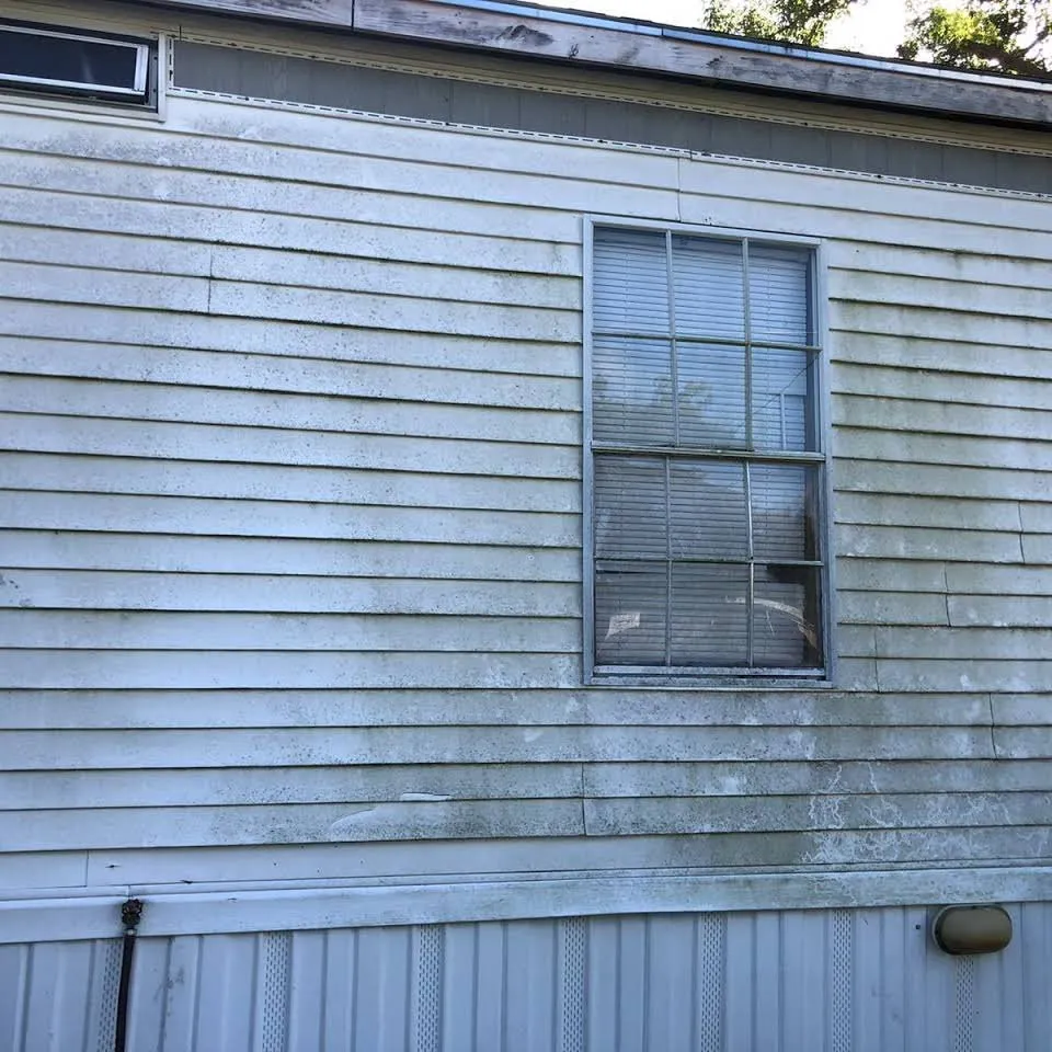 Top-rated lawn care service experts serving Orlando, FL - Mancera Pressure Wash