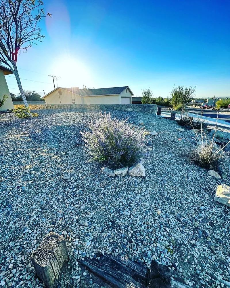 Affordable garden landscaping experts serving El Paso, TX - Mando’s Lawn Care