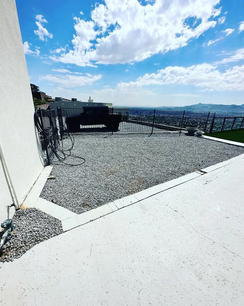 Professional lawn care service for beautiful yards across El Paso, TX - Mando’s Lawn Care