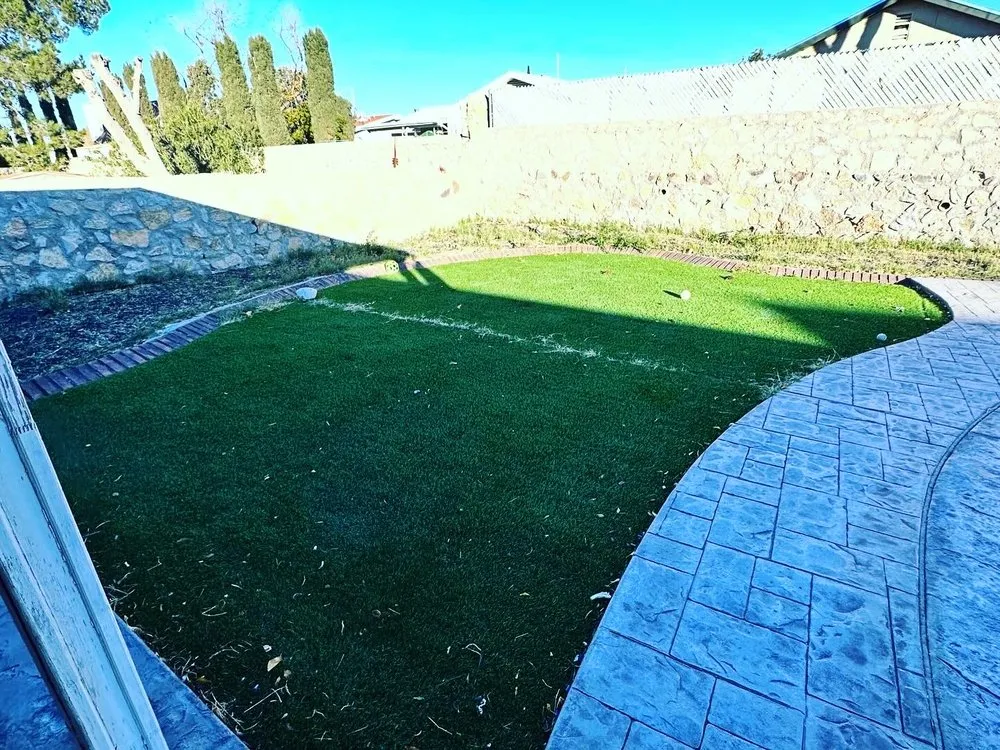 Affordable landscape design in El Paso, TX by Mando’s Lawn Care