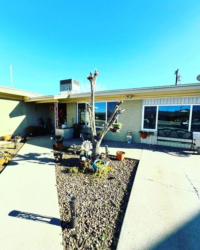 Affordable residential landscaping experts serving El Paso, TX - Mando’s Lawn Care