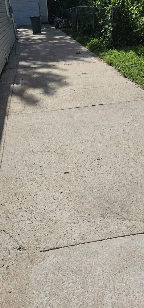 Local outdoor landscaping in Wichita, KS - Mando's Power Services