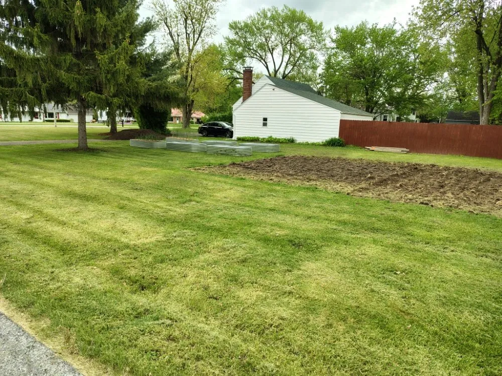 Local yard maintenance experts serving Lima, OH - Mangini Pristine Lawn Care