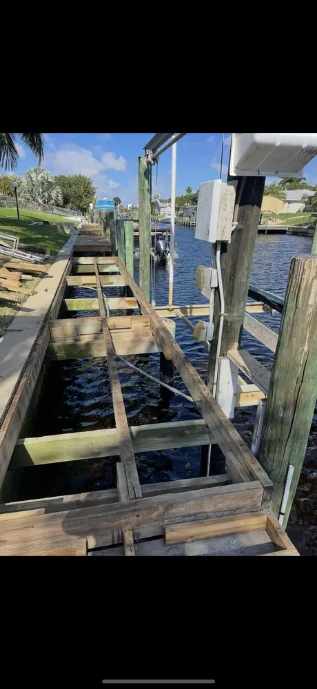 Top-rated landscaping services in Cape Coral, FL by Mangrove Bay Marine